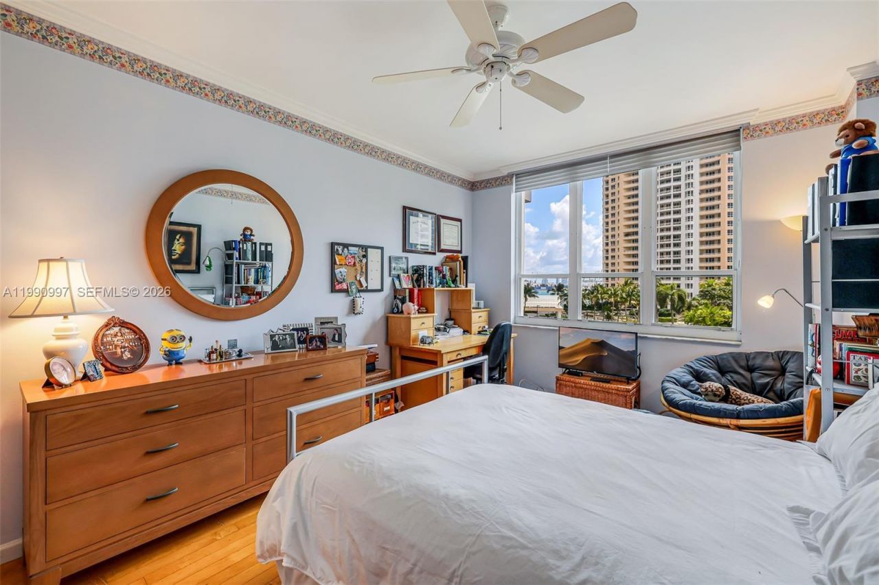 888 Brickell Key Dr , Unit 807, Miami, FL 33131 Photo