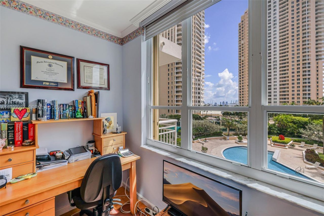 888 Brickell Key Dr , Unit 807, Miami, FL 33131 Photo