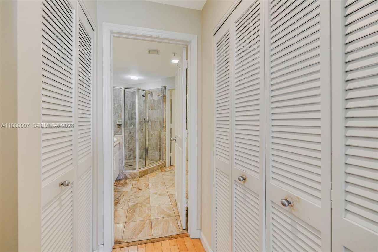 888 Brickell Key Dr , Unit 807, Miami, FL 33131 Photo