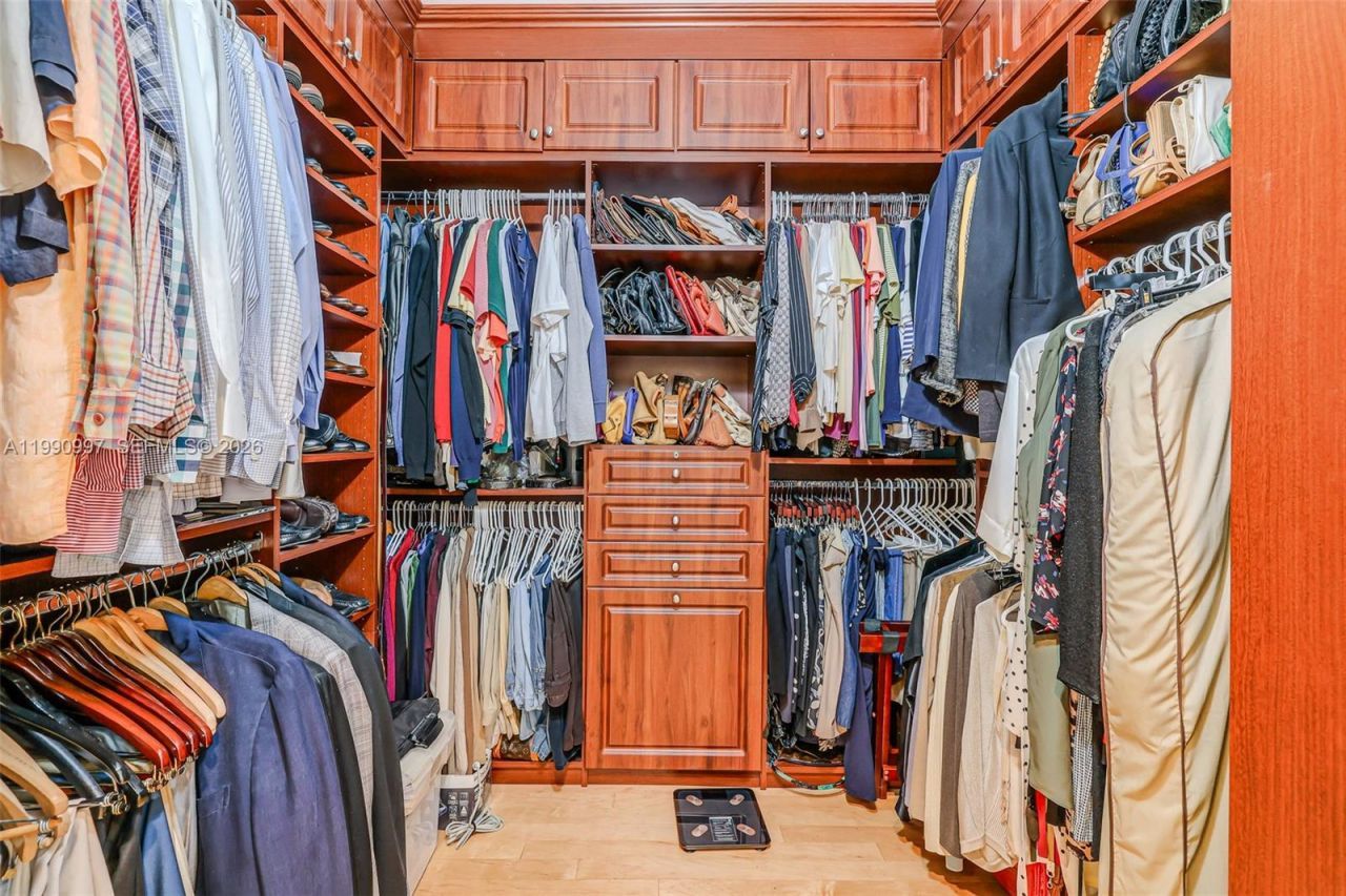 888 Brickell Key Dr , Unit 807, Miami, FL 33131 Photo