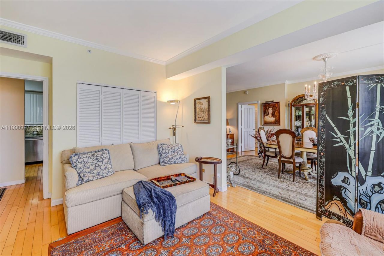 888 Brickell Key Dr , Unit 807, Miami, FL 33131 Photo