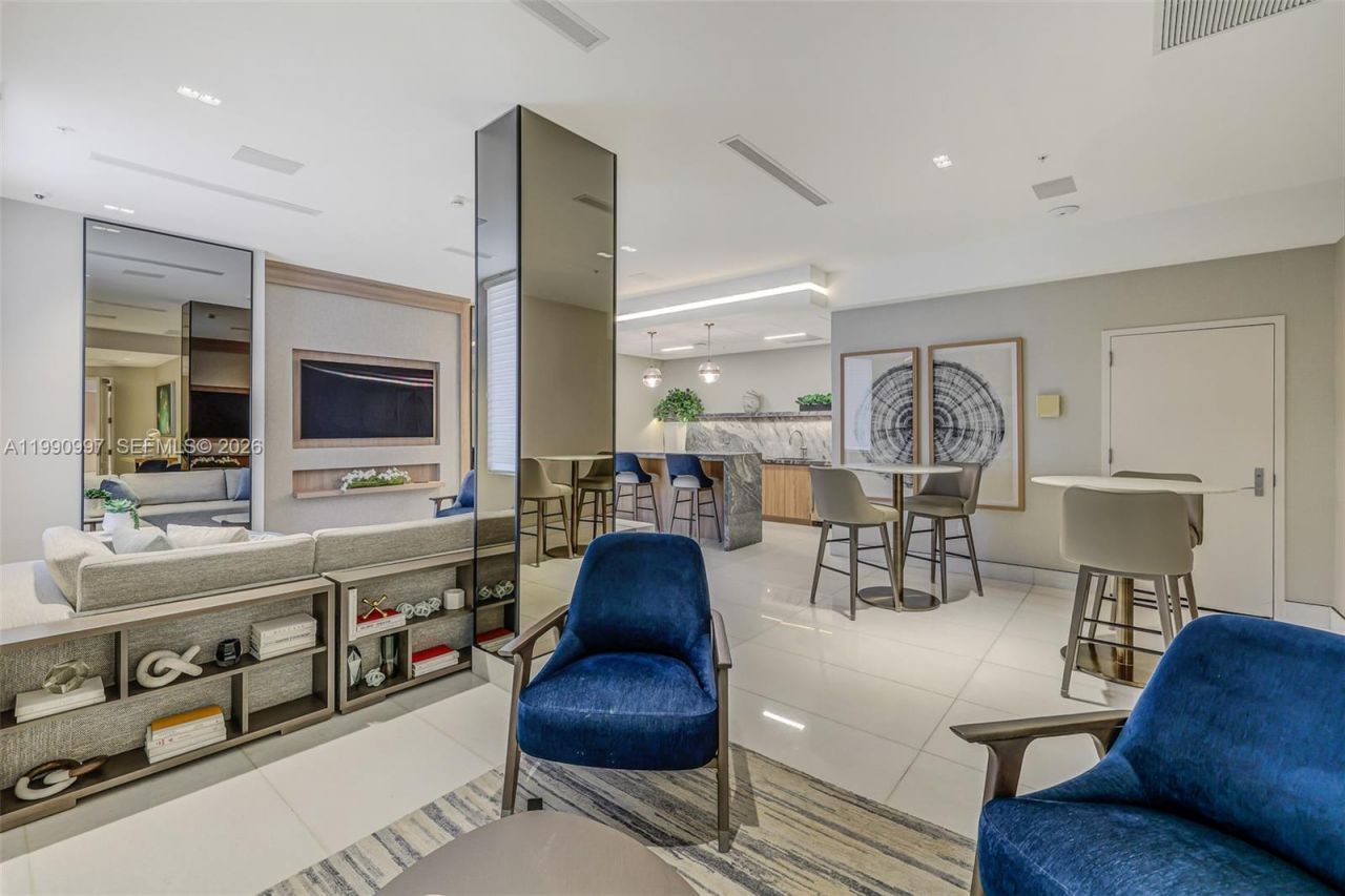 888 Brickell Key Dr , Unit 807, Miami, FL 33131 Photo