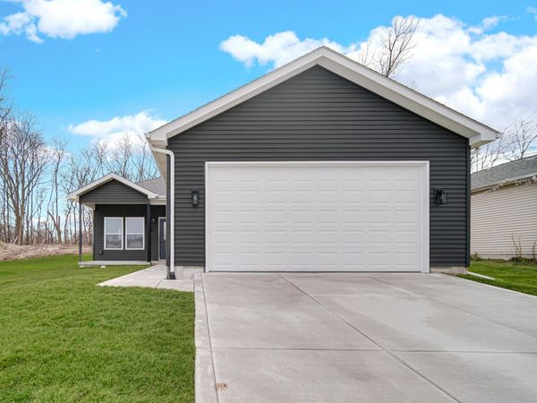 3933 Riverdale Avenue, Lake Station, IN 46405