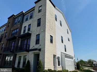 43362 FARRINGDON SQUARE, ASHBURN, VA 20148