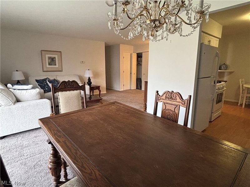 2112 Acacia Park Drive, Lyndhurst, OH 44124 Photo 21