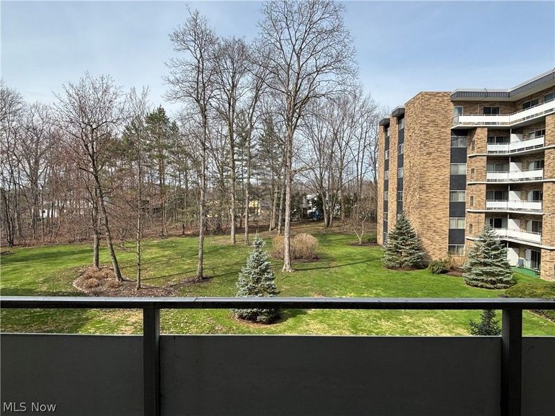 2112 Acacia Park Drive, Lyndhurst, OH 44124 Photo 34