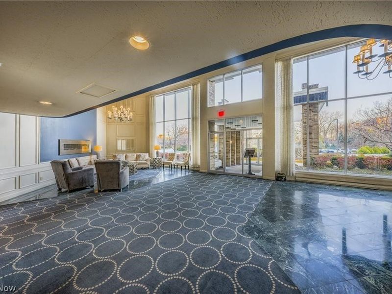 2112 Acacia Park Drive, Lyndhurst, OH 44124 Photo 7