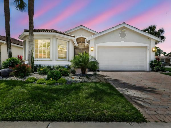 13553 Morocca Lake Lane, Delray Beach, FL 33446