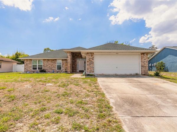 2431 WEATHERFORD DRIVE , DELTONA, FL 32738