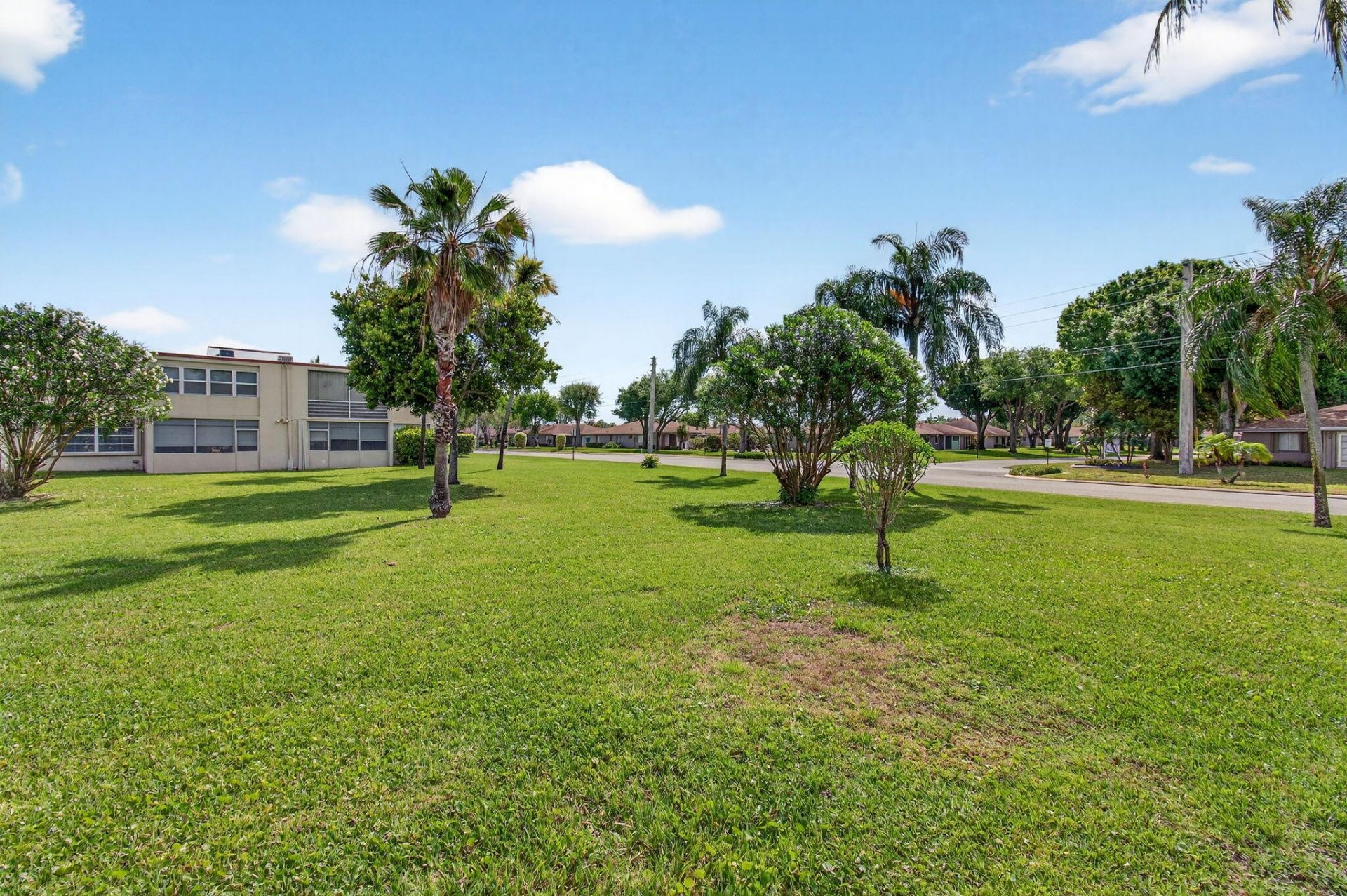 9 Willowbrook Lane, Unit 208, Delray Beach, FL 33446 Photo
