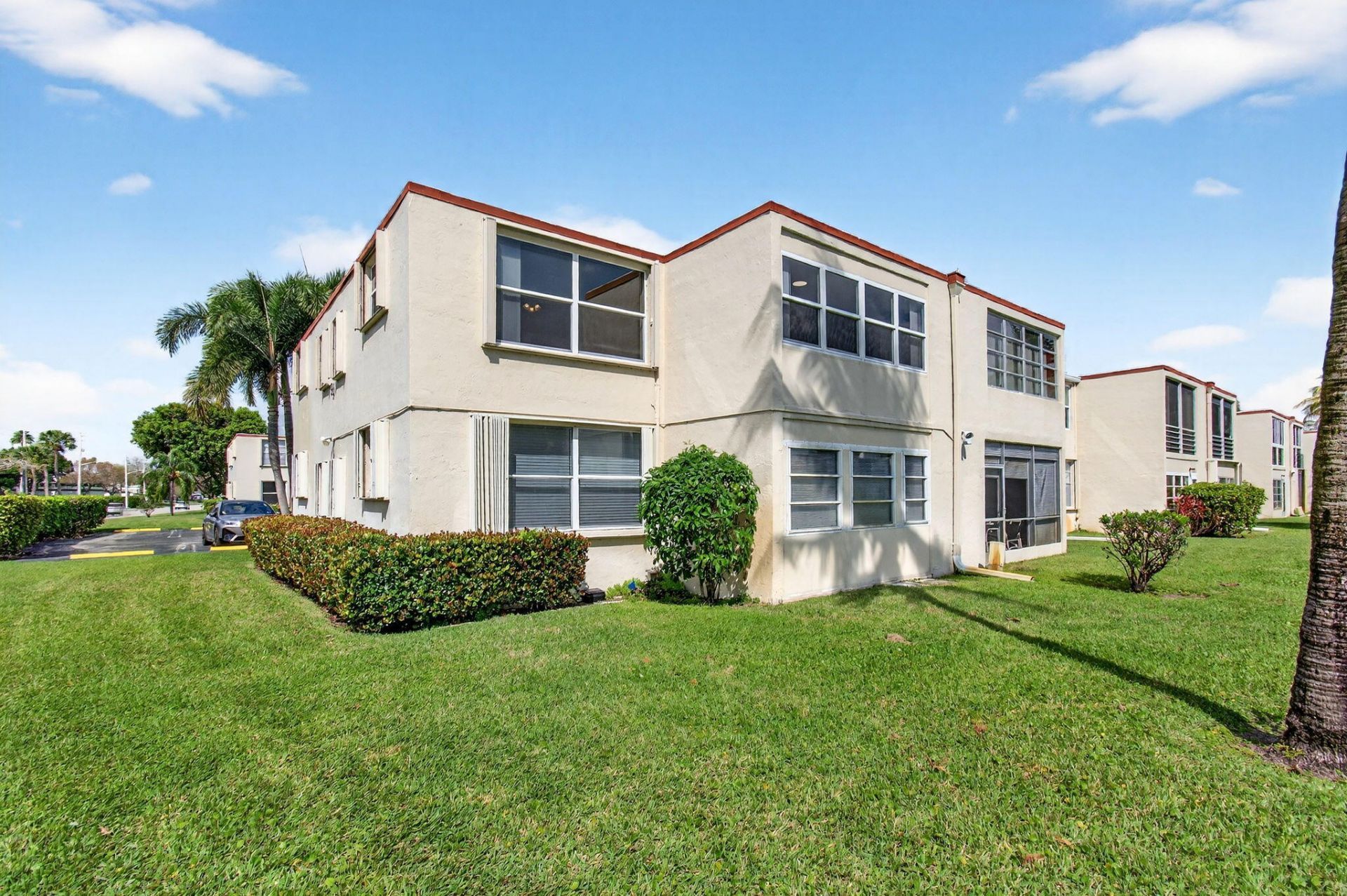 9 Willowbrook Lane, Unit 208, Delray Beach, FL 33446 Photo