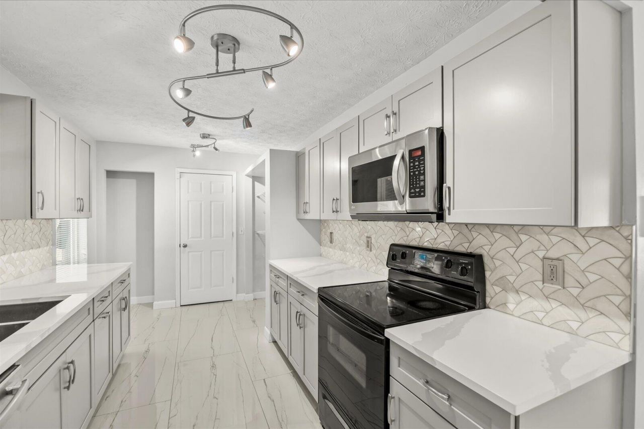 2010 SW Burlington Street, Port Saint Lucie, FL 34984 Photo