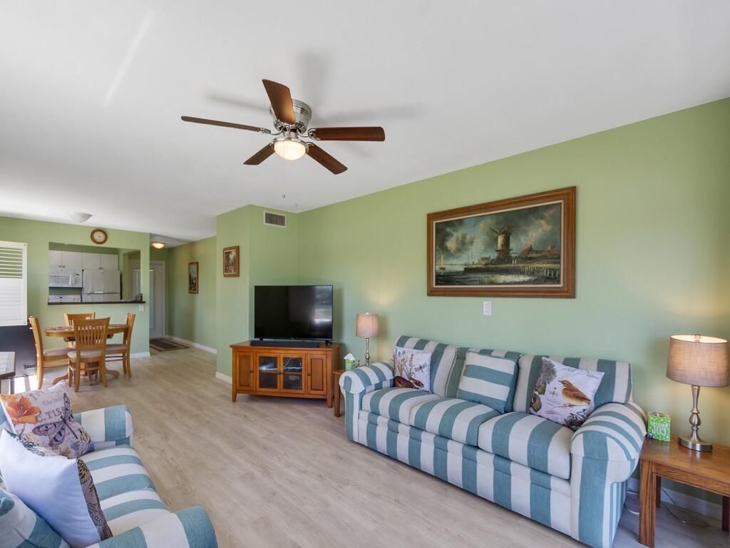95 Spring Lake Drive, Unit 101, Vero Beach, FL 32962 Photo