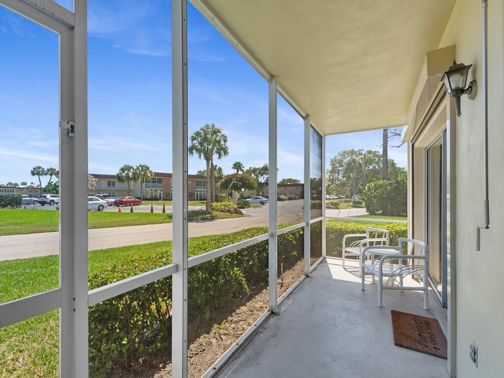 95 Spring Lake Drive, Unit 101, Vero Beach, FL 32962 Photo