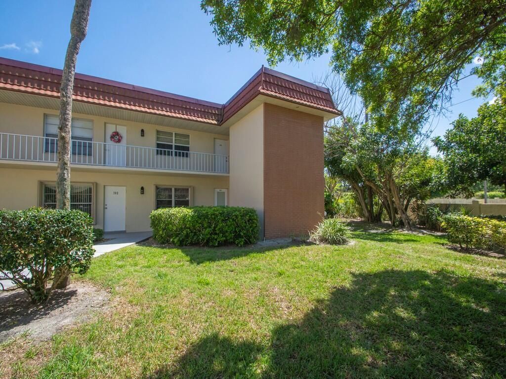 95 Spring Lake Drive, Unit 101, Vero Beach, FL 32962 Photo