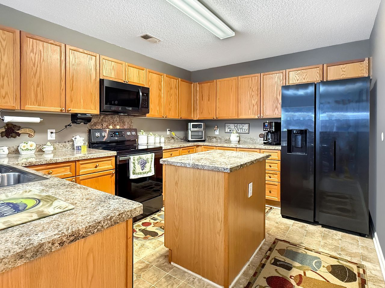 310 Cohen Circle Photo 7