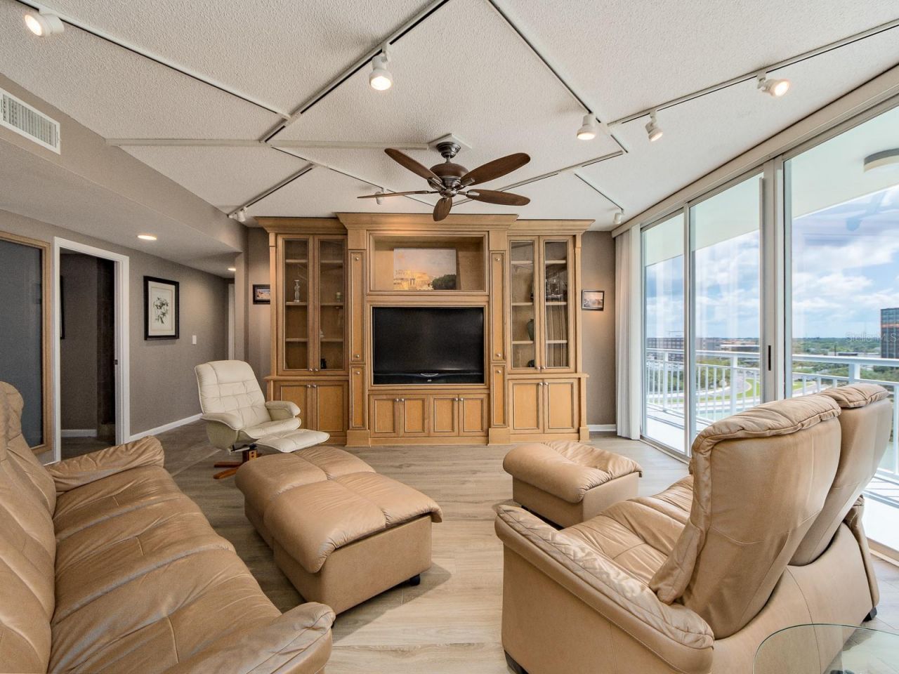 100 Pierce Street, Unit 1205, Clearwater, FL 33756 Photo