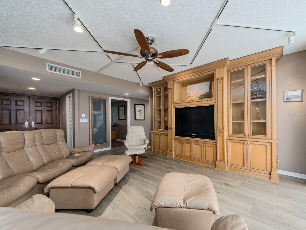 100 Pierce Street, Unit 1205, Clearwater, FL 33756 Photo