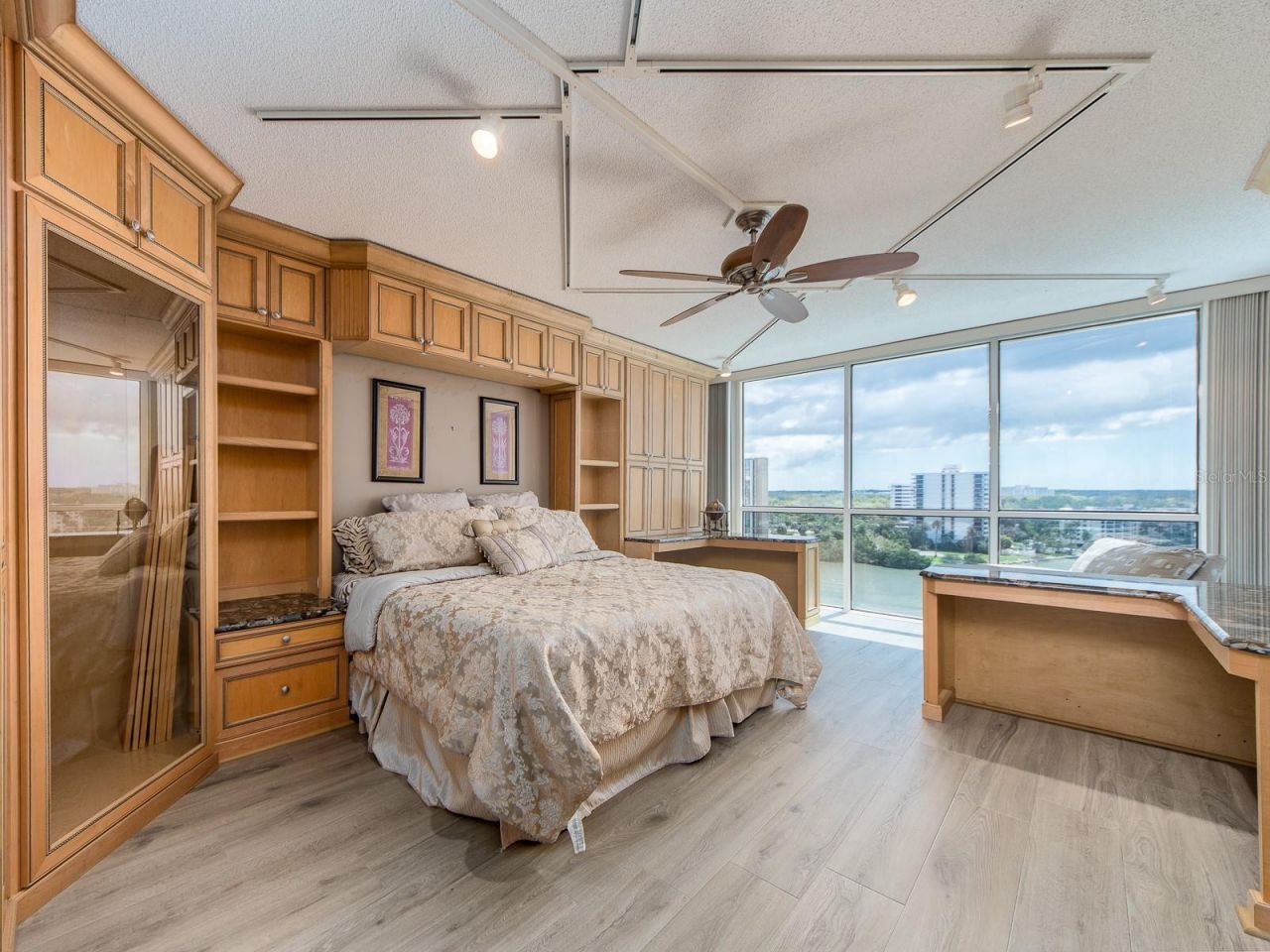 100 Pierce Street, Unit 1205, Clearwater, FL 33756 Photo