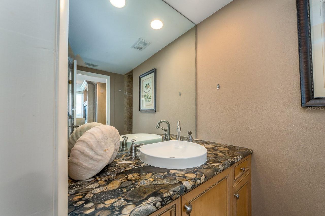 100 Pierce Street, Unit 1205, Clearwater, FL 33756 Photo