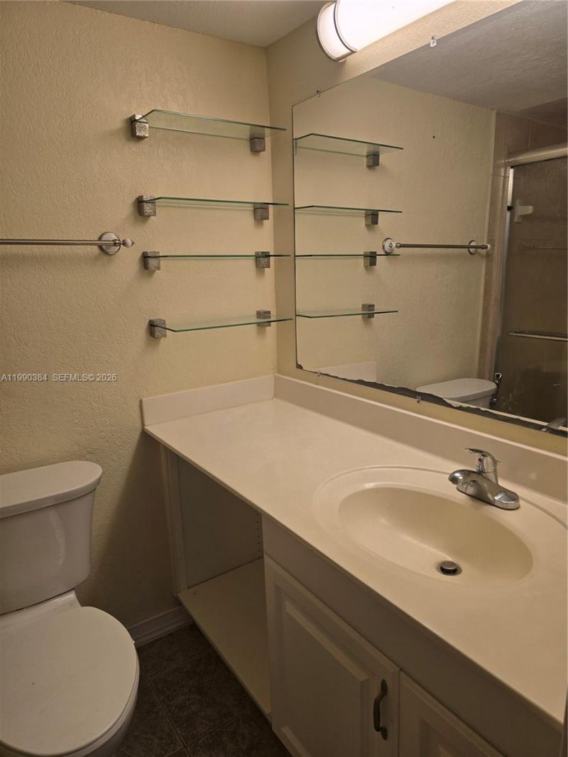 2998 E Sunrise Lakes Dr, Unit 111, Sunrise, FL 33322 Photo