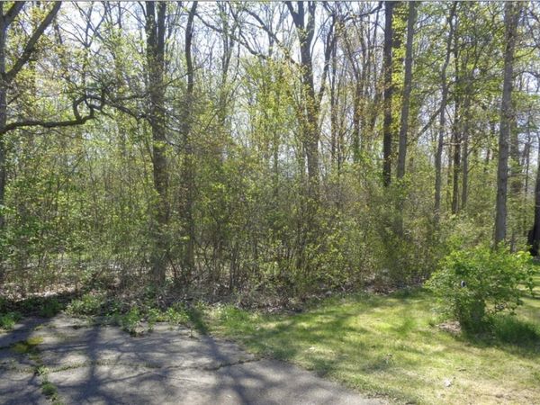 8480 Rosecrest Court, Shelby Twp, MI 48316