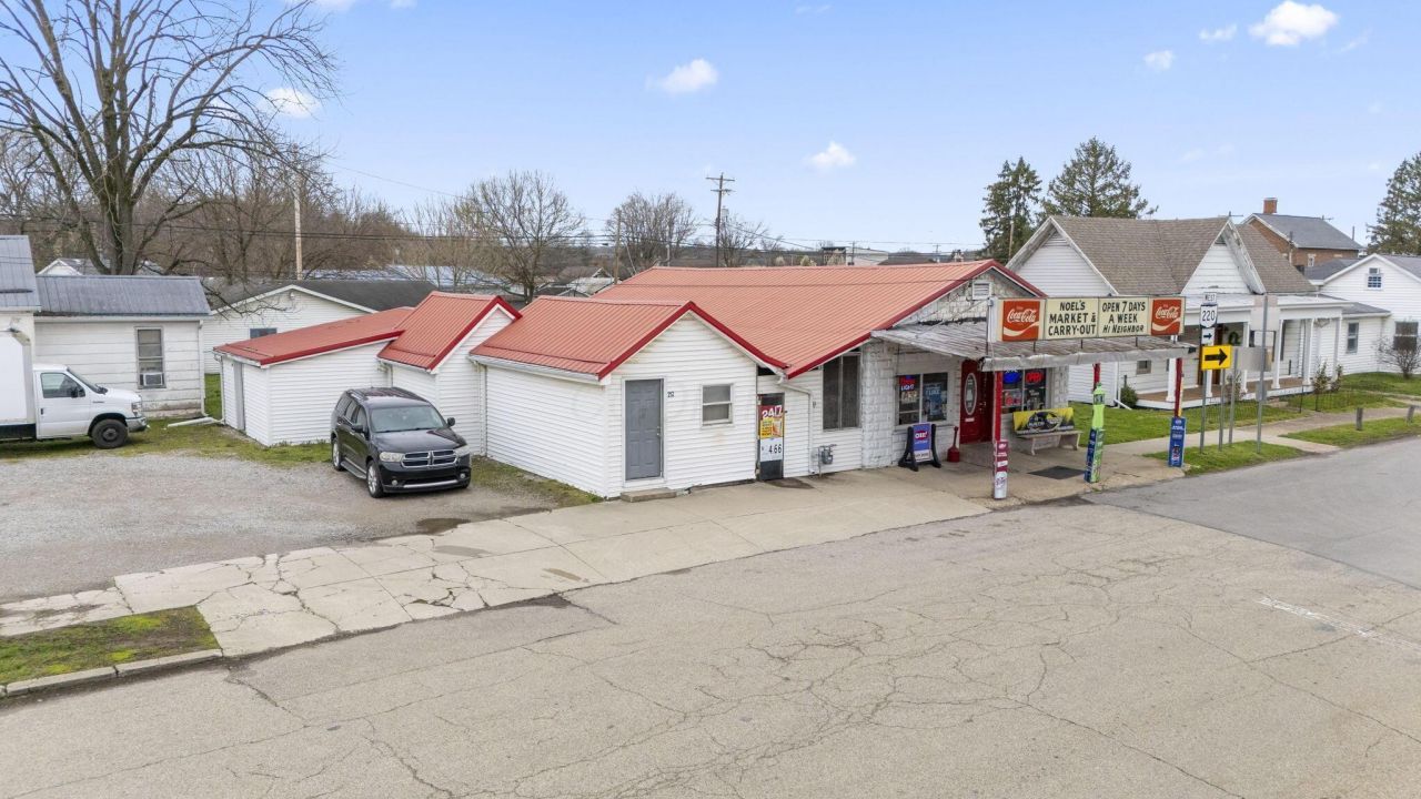 210 W 3rd Street, Waverly, OH 45690 Main Photo