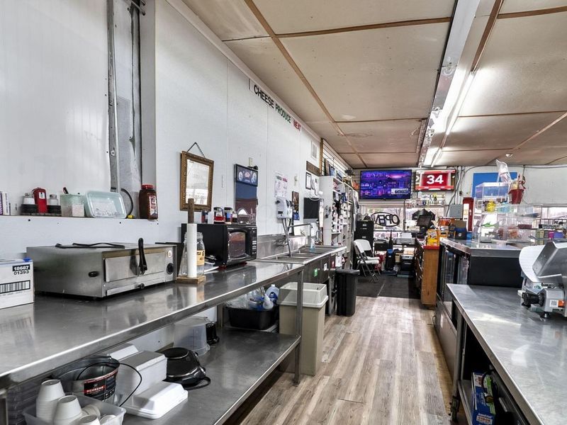 210 W 3rd Street, Waverly, OH 45690 Photo 10