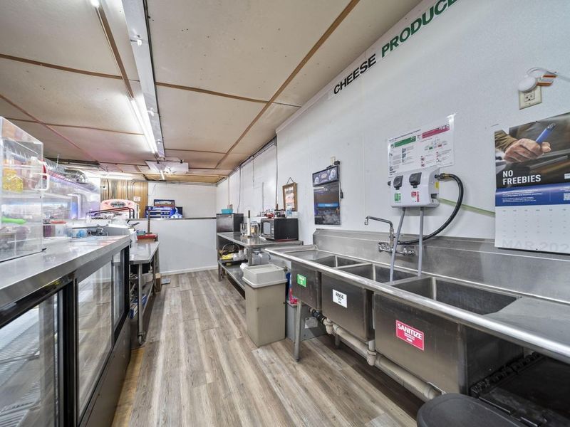 210 W 3rd Street, Waverly, OH 45690 Photo 11