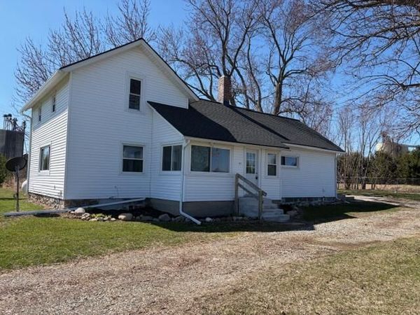 7785 Saddlebag Lake Road, Lake Odessa, MI 48849