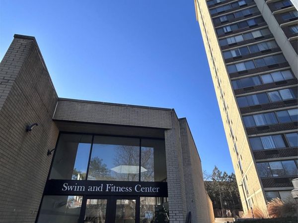 1 Bay Club Drive, Unit 8U, Bayside, NY 11360