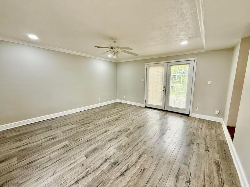 305 Danhurst Road, Columbus, OH 43228 Photo 17