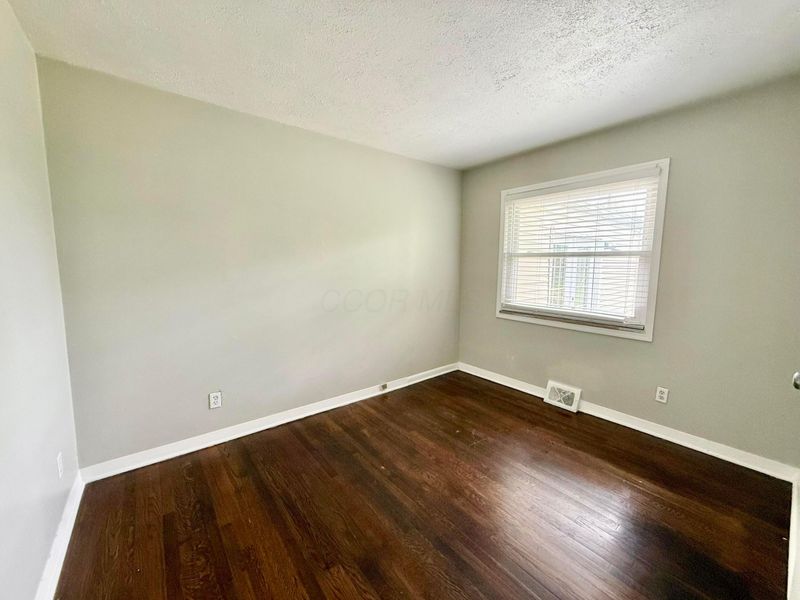 305 Danhurst Road, Columbus, OH 43228 Photo 24