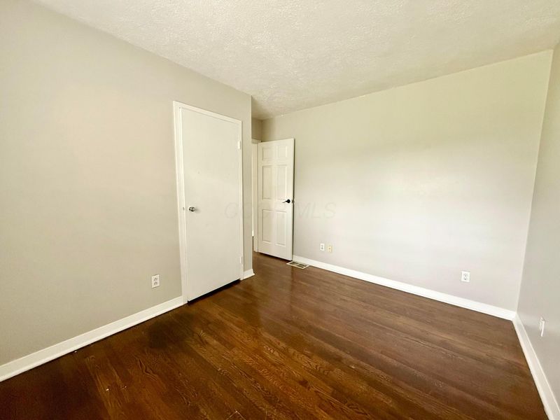 305 Danhurst Road, Columbus, OH 43228 Photo 26