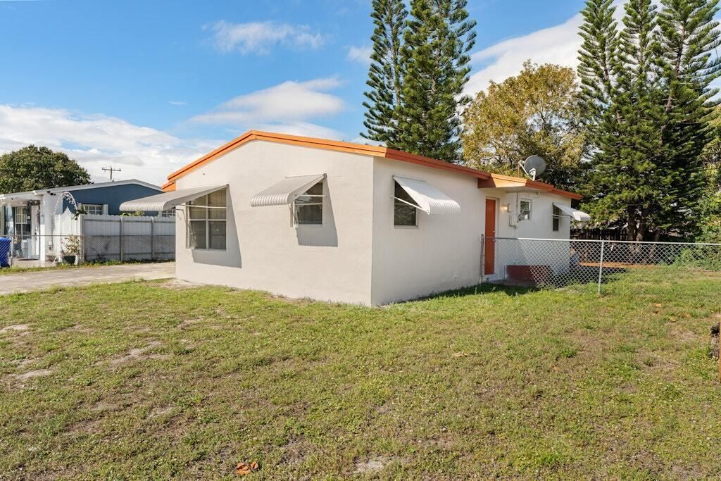 1410 N 69th Avenue, Hollywood, FL 33024 Photo