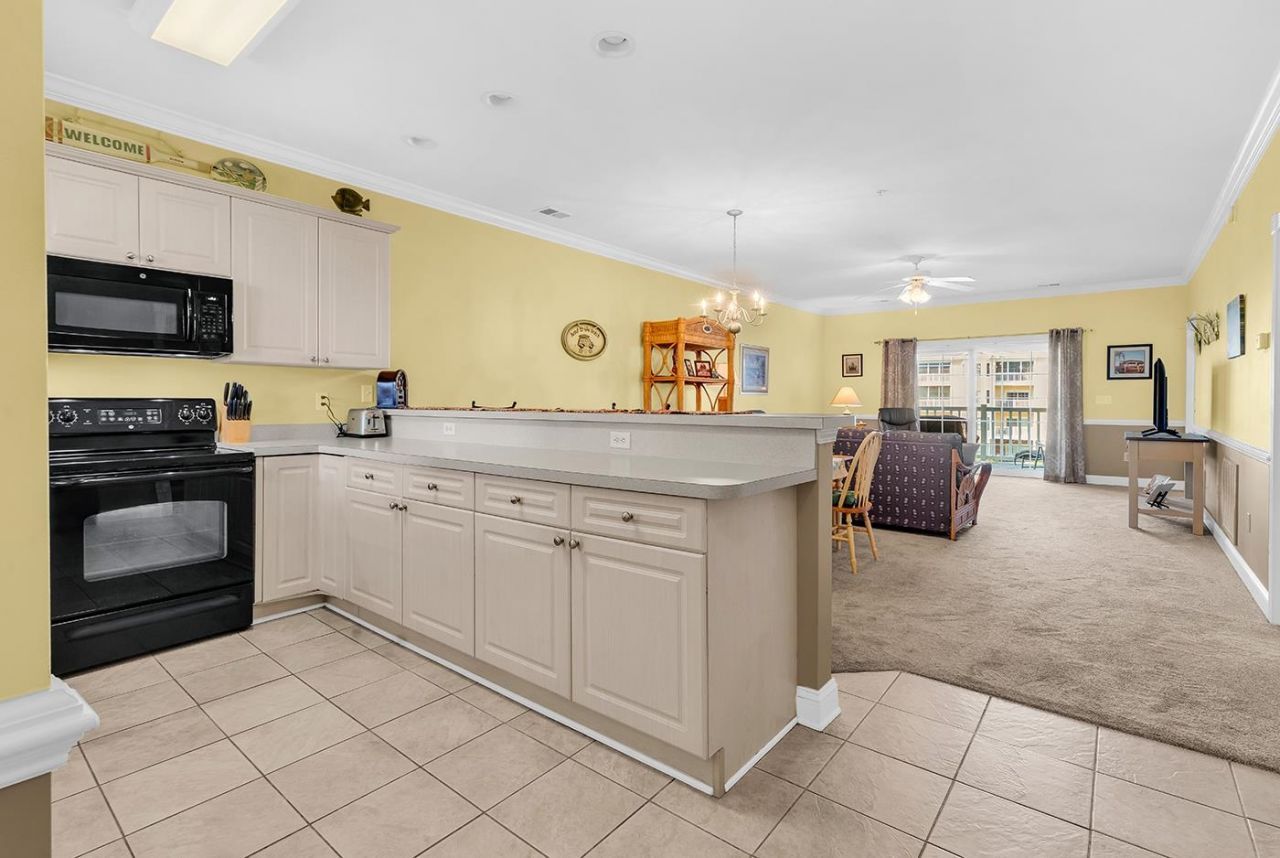 4823 Magnolia Lake Dr.  Photo 4