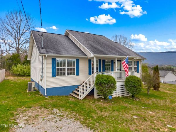 202 Sandy Circle, LaFollette, TN 37766