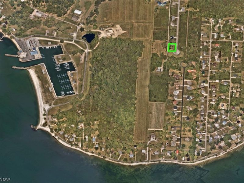 10 Chardonnay, Kelleys Island, OH 43438 Photo 2