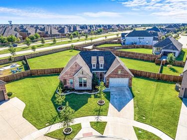 12593 Dawn Shadow Street, Frisco, TX 75035