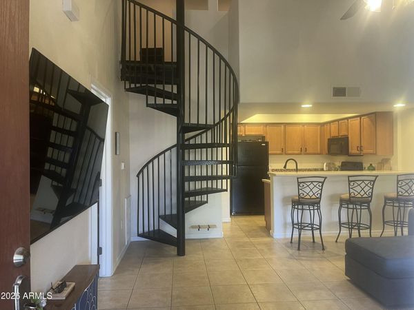 1351 N PLEASANT Drive N, Unit 2062, Chandler, AZ 85225