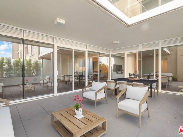 6250 Hollywood Boulevard, Unit 4E, Los Angeles, CA 90028