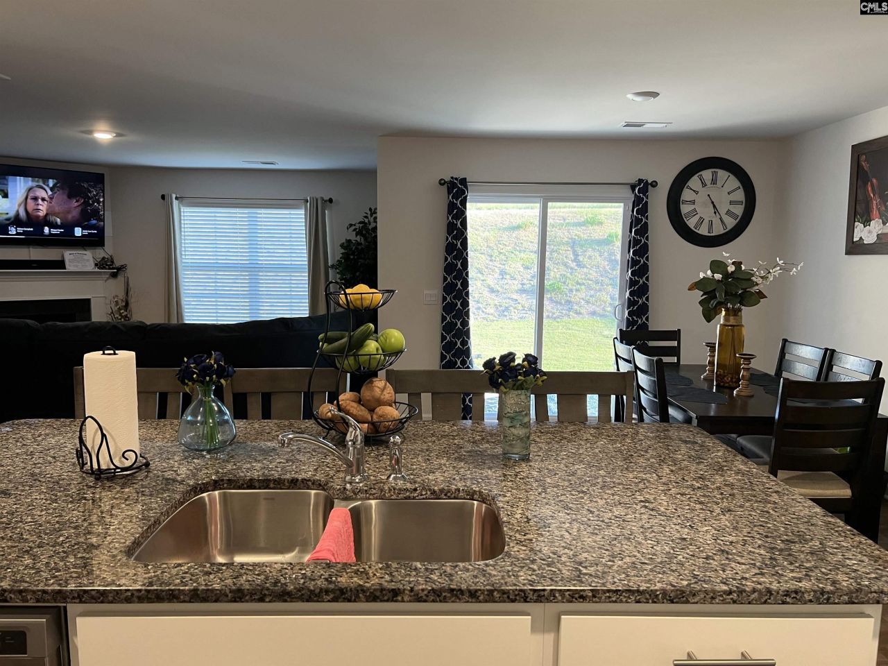 149 Rippling Way  Photo 4