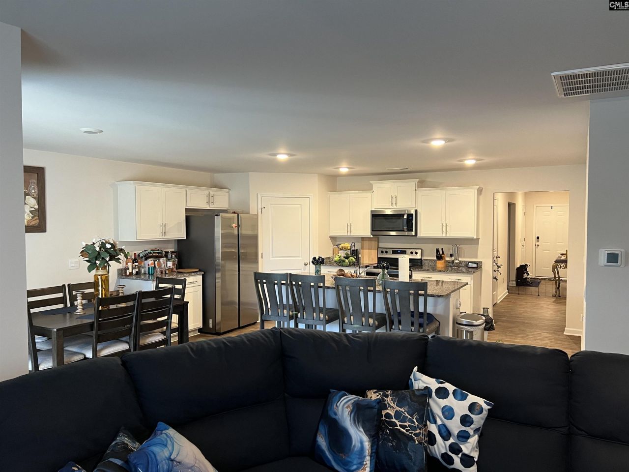 149 Rippling Way  Photo 6