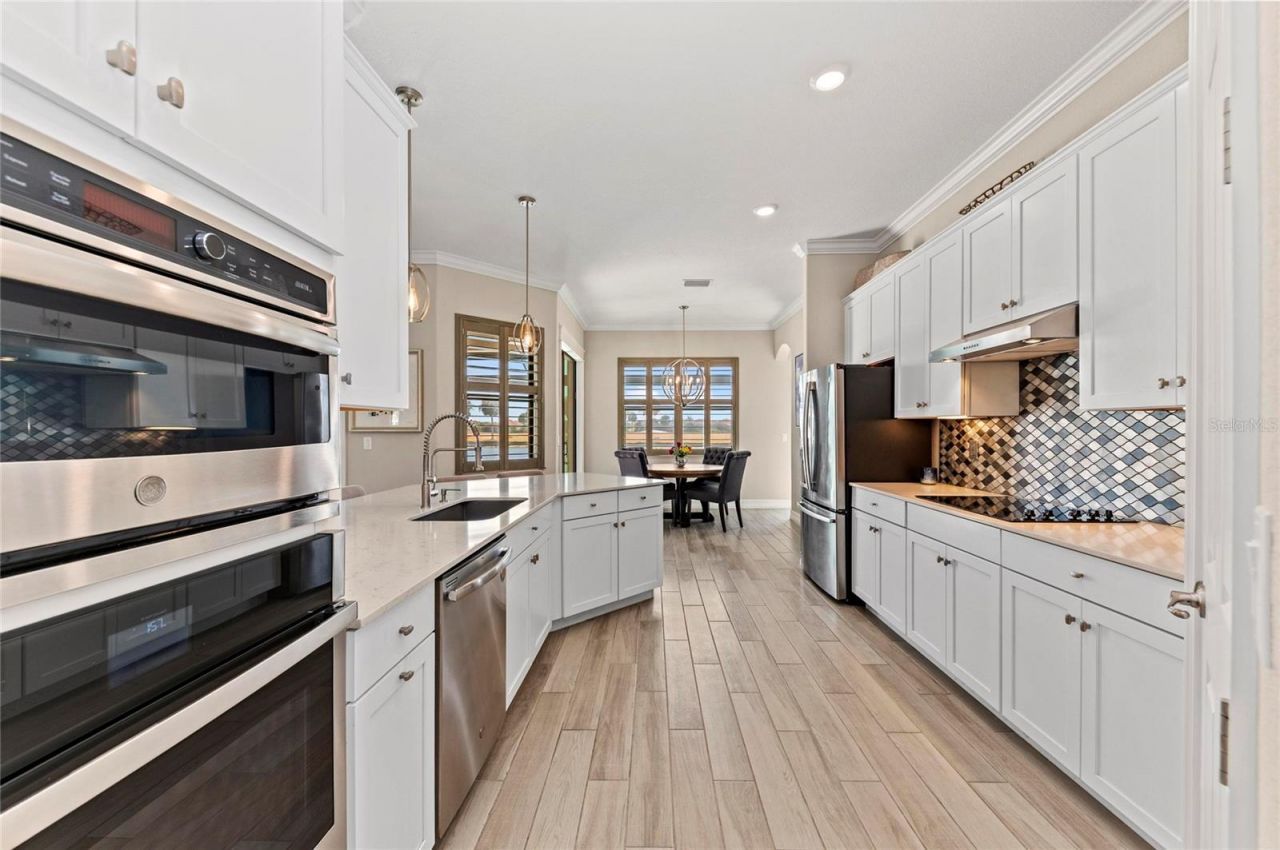 10832 Whisk Fern Drive, Venice, FL 34293 Photo