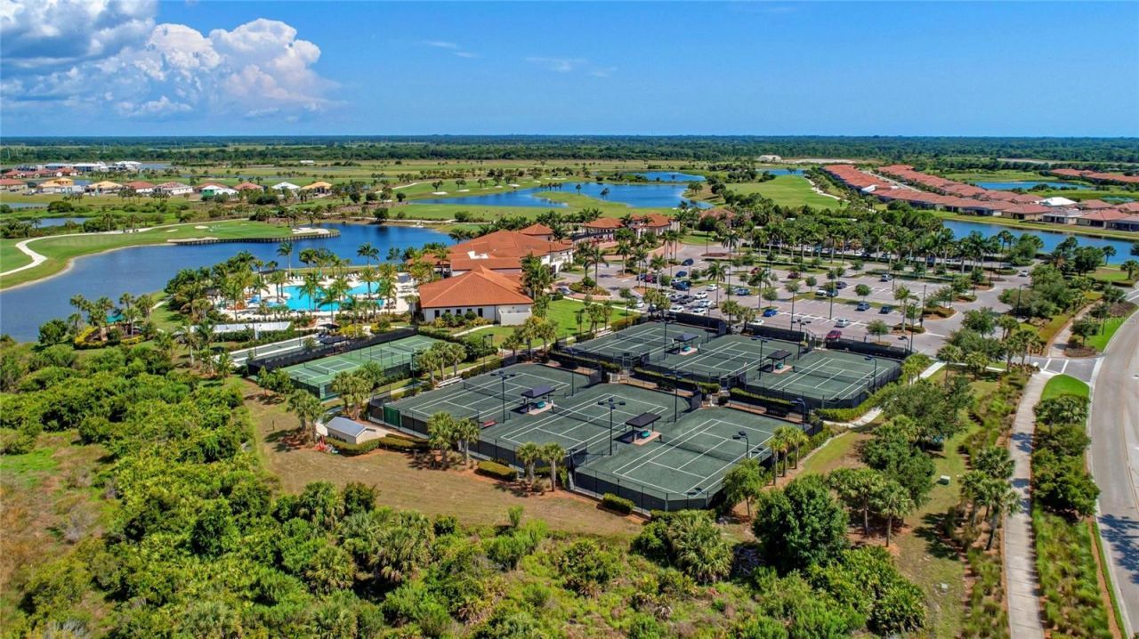 10832 Whisk Fern Drive, Venice, FL 34293 Photo