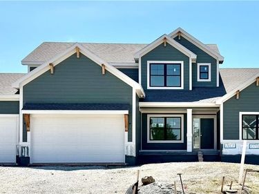 7605 NE 103rd Terrace, Kansas City, MO 64157