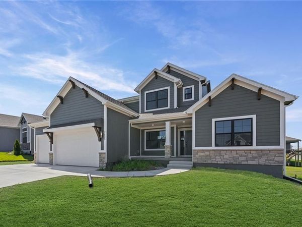 7605 NE 103rd Terrace, Kansas City, MO 64157