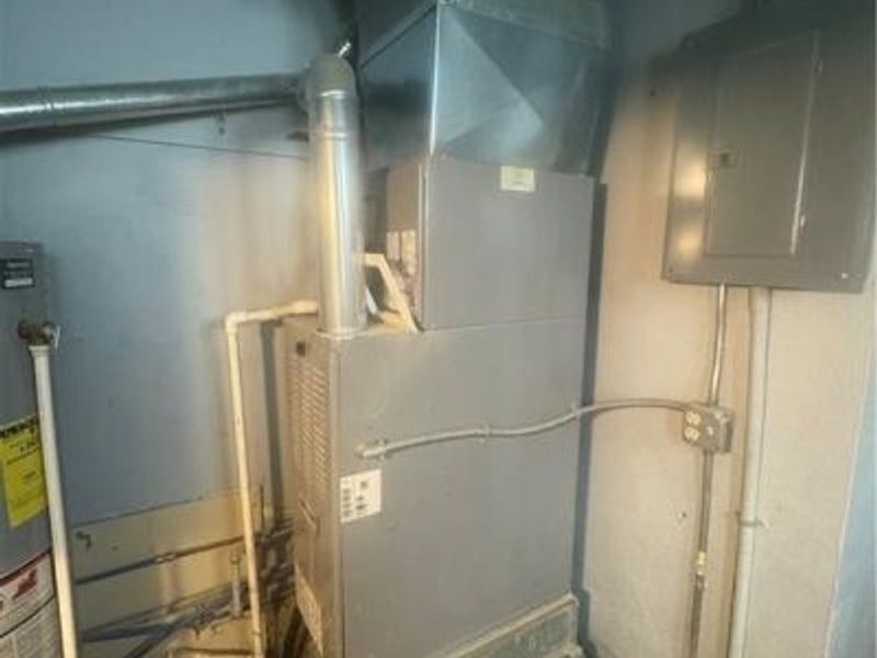 18309 Rockland Avenue, Cleveland, OH 44135 Photo 15