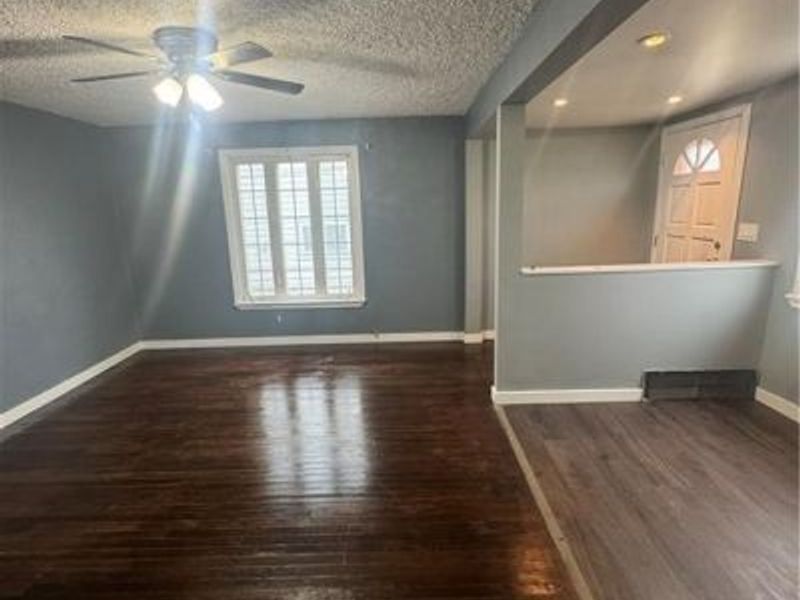 18309 Rockland Avenue, Cleveland, OH 44135 Photo 3