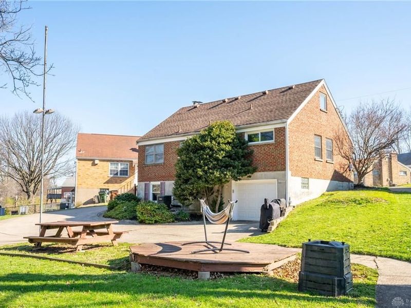 3847 Maywood Court, Cincinnati, OH 45211 Photo 10